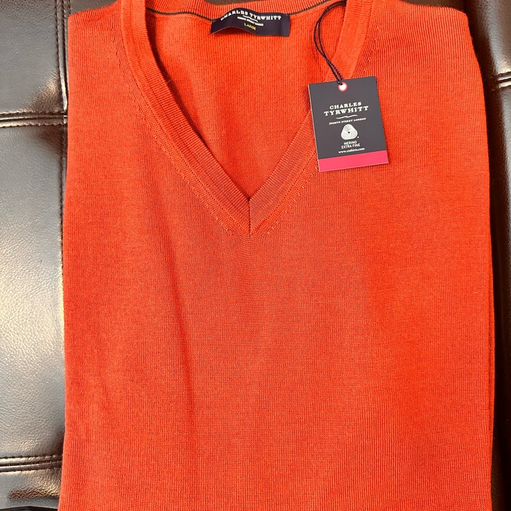Charles Tyrwhitt Men's Bold Orange V-Neck Sweater